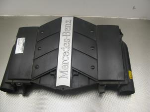 Usados Chapa protectora motor Mercedes E (W211) 2.6 E-240 V6 18V Precio de solicitud ofrecido por Gebr Opdam B.V.