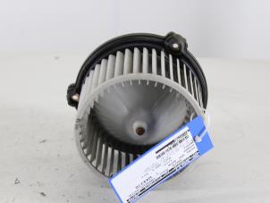 Usados Motor de ventilador de calefactor Hyundai Matrix 1.6 16V Precio € 25,00 Norma de margen ofrecido por Gebr Opdam B.V.