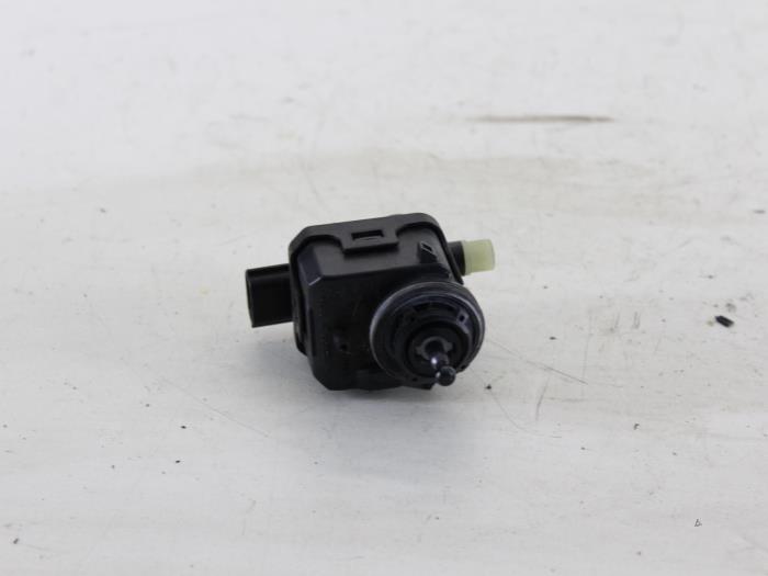 Gebrauchte Scheinwerfermotor Renault Twingo (C06) 1.2 Preis auf Anfrage angeboten von Gebr Opdam B.V.