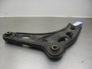 Used Front lower wishbone, left Nissan Primastar 2.0 dCi 90 Price on request offered by Gebr Opdam B.V.