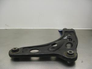 Used Front lower wishbone, right Nissan Primastar 2.0 dCi 90 Price on request offered by Gebr Opdam B.V.