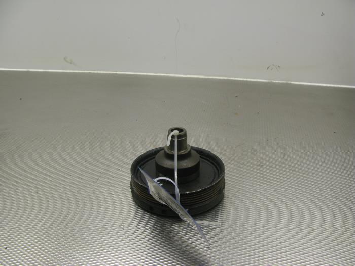 Crankshaft pulley from a BMW 1 serie (E87/87N) 120i 16V 2005