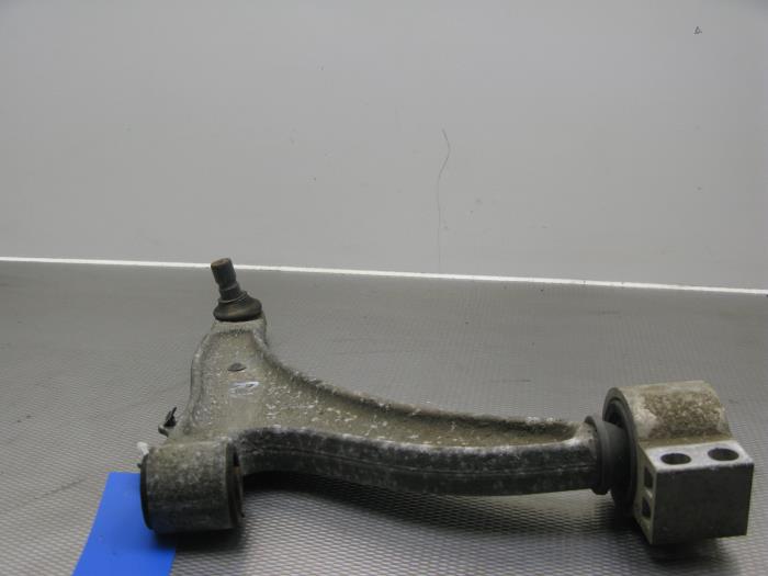 Front lower wishbone, right from a Saab 9-5 (YS3G) 2.0 T 16V Biopower 2010