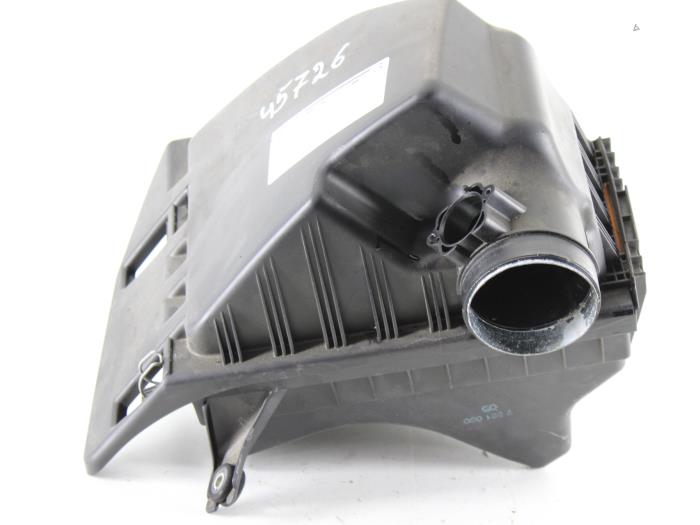 Begagnade Luftfilterhus BMW 5 serie (E60) 520i 24V Pris € 51,00 Marginaltabell erbjuds av Gebr Opdam B.V.