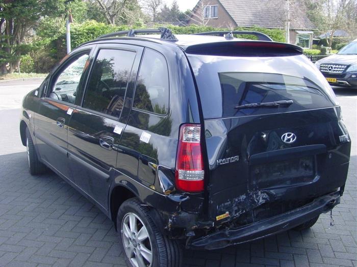 Rear door 4-door, left from a Hyundai Matrix 1.6 16V 2009