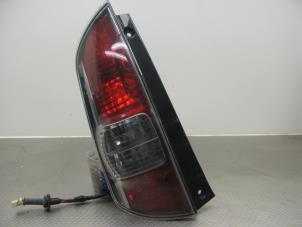 Używane Tylne swiatlo pozycyjne lewe Subaru Justy (M3) 1.0 12V DVVT Cena na żądanie oferowane przez Gebr Opdam B.V.
