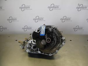 Gebrauchte Getriebe Opel Corsa D 1.4 16V Twinport Preis € 150,00 Margenregelung angeboten von Gebr Opdam B.V.
