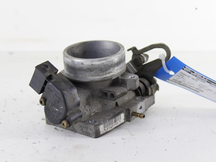 Gebrauchte Drosselklappengehäuse Ford Galaxy (WGR) 2.0 CL,GLX SEFI Preis auf Anfrage angeboten von Gebr Opdam B.V.