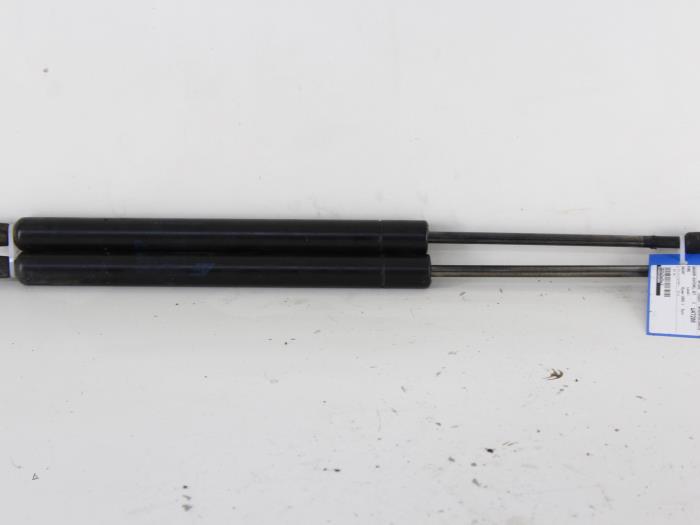 Set of tailgate gas struts from a Ford Galaxy (WGR) 2.0 CL,GLX SEFI 2002