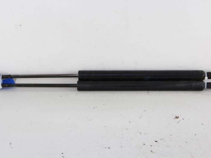 Set of tailgate gas struts from a Ford Galaxy (WGR) 2.0 CL,GLX SEFI 2002