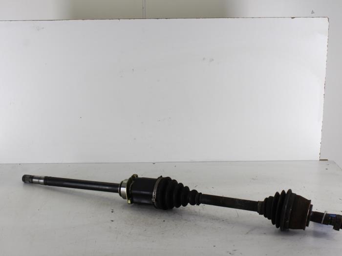 Gebrauchte Antriebswelle rechts vorne Fiat Stilo (192A/B) 2.4 20V Abarth Preis € 42,00 Margenregelung angeboten von Gebr Opdam B.V.