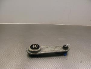 Used Gearbox mount Renault Clio III (BR/CR) 1.5 dCi FAP Price on request offered by Gebr Opdam B.V.