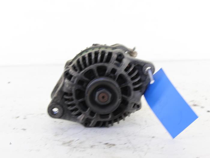 Begagnade Dynamo Kia Shuma 1.8i 16V Pris € 26,00 Marginaltabell erbjuds av Gebr Opdam B.V.