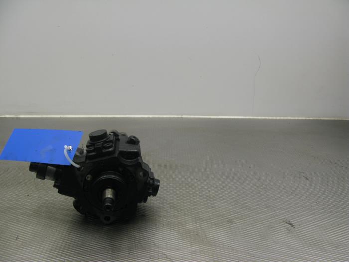 Begagnade Dieselpump Kia Rio II (DE) 1.5 CRDi VGT 16V Pris på förfrågan erbjuds av Gebr Opdam B.V.