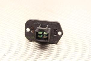 Used Heater resistor Kia Picanto (BA) 1.0 12V Price € 20,00 Margin scheme offered by Gebr Opdam B.V.
