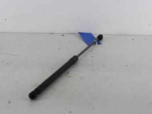 Used Set of bonnet gas struts Opel Astra H (L48) 1.6 16V Twinport Price on request offered by Gebr Opdam B.V.