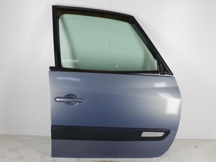 Drzwi prawe przednie wersja 4-drzwiowa z Renault Espace (JK) 2.0 16V Turbo 2003