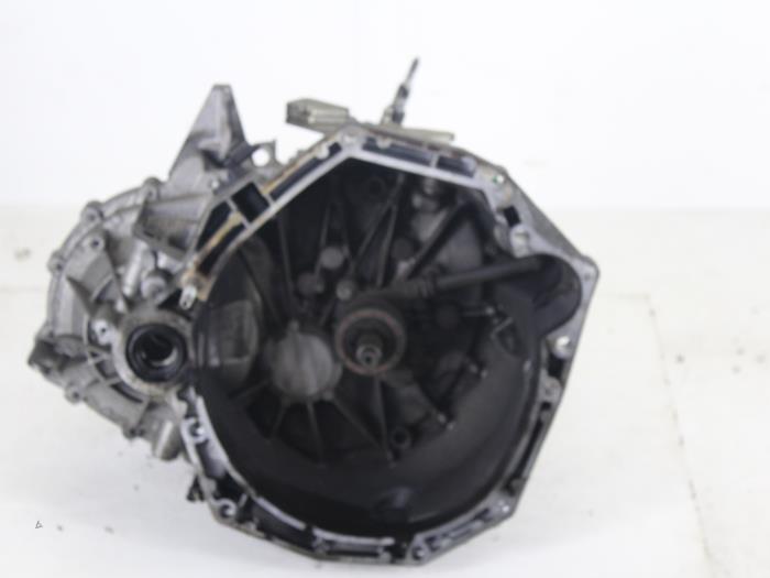 Gearbox from a Renault Megane II Grandtour (KM) 1.5 dCi 105 2007
