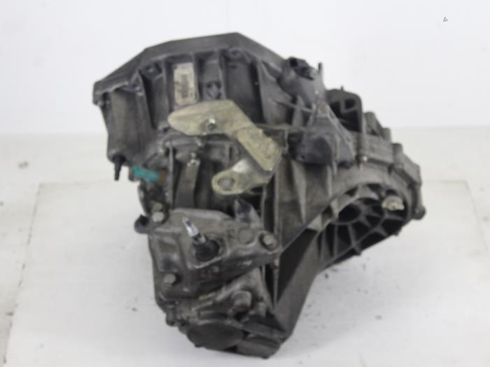 Gearbox from a Renault Megane II Grandtour (KM) 1.5 dCi 105 2007