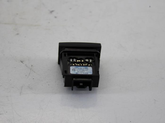 Gebrauchte PDC Schalter Mazda 3 Sport (BL14/BLA4/BLB4) 1.6i MZR 16V Preis auf Anfrage angeboten von Gebr Opdam B.V.