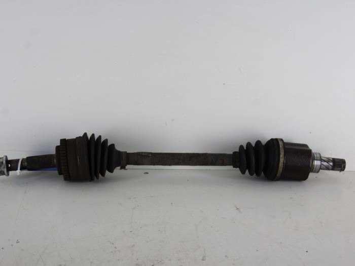 Front drive shaft, left from a Nissan Almera (N16) 1.5 16V 2001