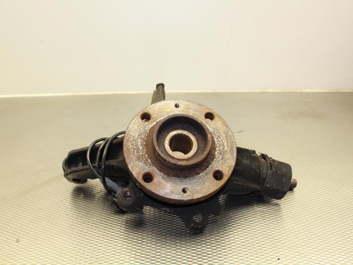 Knuckle, front left from a Citroën DS4 (NX) 2.0 HDiF 16V 160 16V 2013
