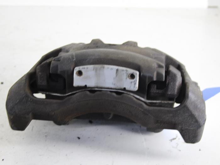 Gebrauchte Bremszange links vorne Volvo V70 (BW) 2.5 T 20V Preis € 85,00 Margenregelung angeboten von Gebr Opdam B.V.