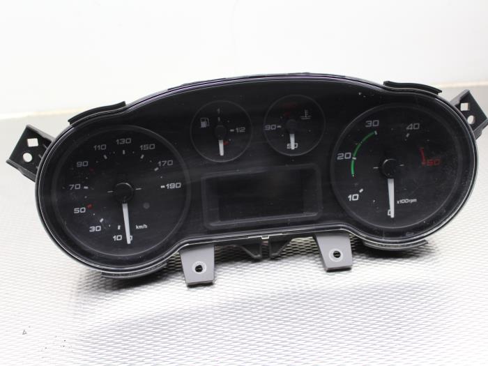 Odometer KM from a Iveco New Daily VI 35C17, 35S17, 40C17, 50C17, 65C17, 70C17 2015