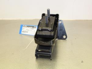 Used Engine mount Iveco New Daily VI 35C17, 35S17, 40C17, 50C17, 65C17, 70C17 Price on request offered by Gebr Opdam B.V.