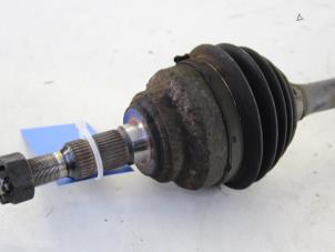 Used Front drive shaft, right Opel Astra G Caravan (F35) 1.8 16V Price € 25,00 Margin scheme offered by Gebr Opdam B.V.