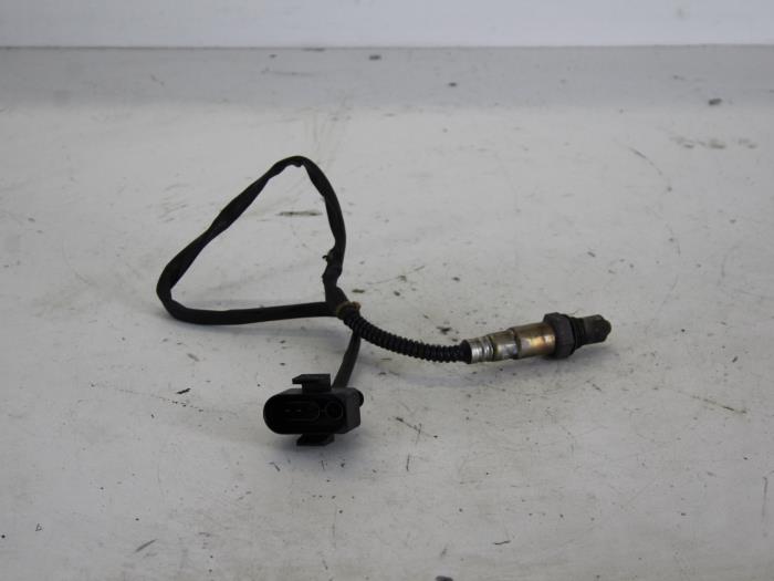 Usados Sonda Lambda Volkswagen Passat Variant 4Motion (3B6) 2.8 V6 30V Precio € 20,00 Norma de margen ofrecido por Gebr Opdam B.V.
