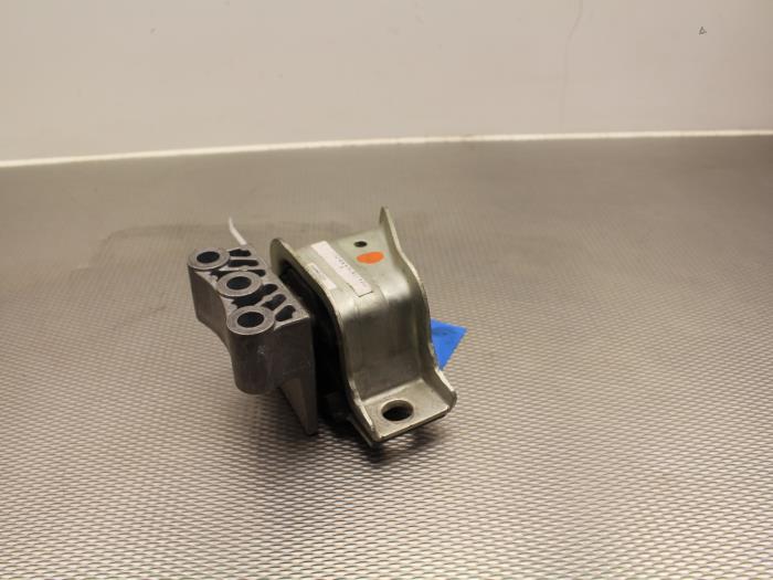 Used Engine mount Citroen Jumper (U9) 2.0 Blue HDi 130 Price on request offered by Gebr Opdam B.V.