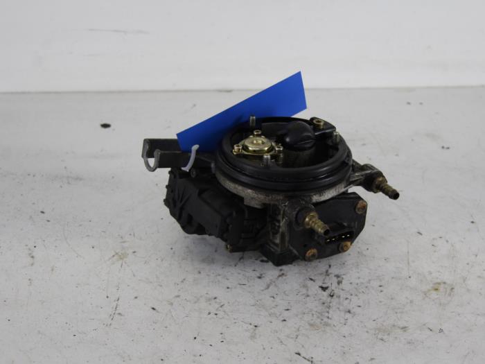 Carburettor from a Volkswagen Polo III (6N1) 1.3i 55 1995