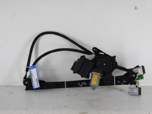 Used Window mechanism 4-door, front left Seat Alhambra (7V8/9) 2.0 Price on request offered by Gebr Opdam B.V.