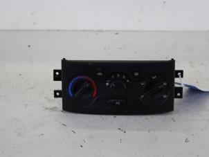 Usados Panel de control de calefacción Chevrolet Kalos (SF48) 1.2 Precio de solicitud ofrecido por Gebr Opdam B.V.