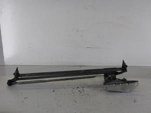 Used Wiper mechanism Peugeot Boxer (230L) 2.8 HDi 350L/LH/LL Price on request offered by Gebr Opdam B.V.