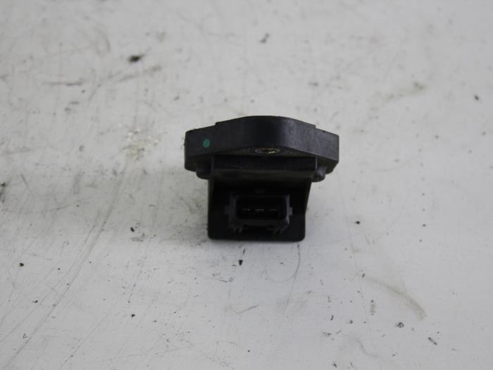 Begagnade Sensor (övriga) Fiat Punto II (188) 1.2 16V 3-Drs. Pris på förfrågan erbjuds av Gebr Opdam B.V.