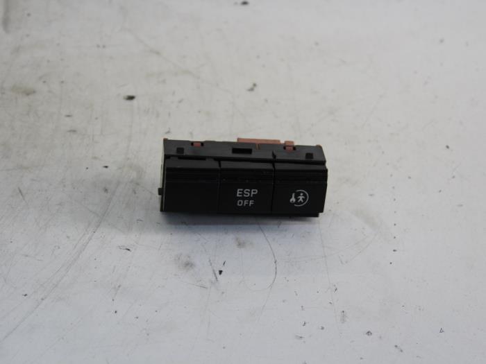 ESP Schalter van een Peugeot 407 SW (6E) 2.0 HDiF 16V 2004
