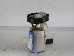 Usagé Pompe essence Audi A3 (8L1) 1.6 Prix € 35,00 Règlement à la marge proposé par Gebr Opdam B.V.