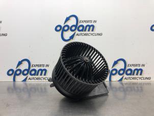 Usados Motor de ventilador de calefactor Seat Arosa (6H1) 1.4i Precio € 25,00 Norma de margen ofrecido por Gebr Opdam B.V.