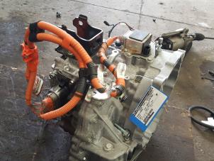 Getriebe van een Toyota Yaris III (P13) 1.5 16V Hybrid 2013