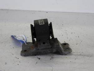 Used Gearbox mount Mitsubishi Lancer Wagon (CS) 1.6 16V Price on request offered by Gebr Opdam B.V.