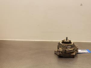Used Engine mount BMW 3 serie Touring (F31) 320i 2.0 16V Price on request offered by Gebr Opdam B.V.
