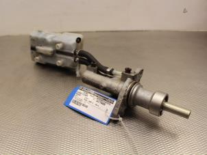 Używane Glówny cylinder hamulcowy Mercedes Vito (639.6) 2.2 115 CDI 16V Cena na żądanie oferowane przez Gebr Opdam B.V.