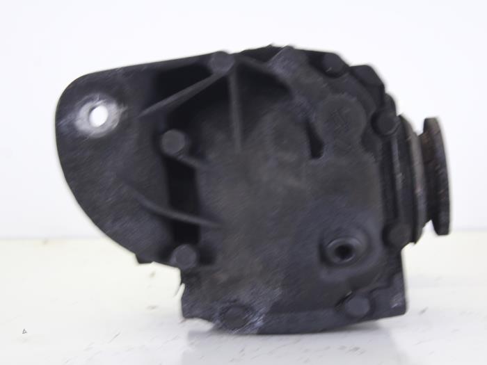 Rear differential from a BMW 3 serie (E90) 318d 16V 2010