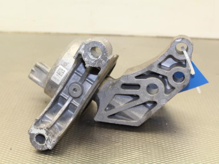 Engine mount Alfa Romeo Giulietta 1.4 TB 16V MultiAir 940A2000