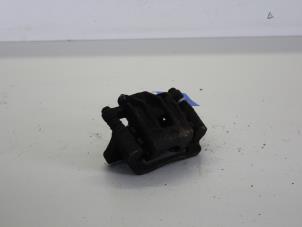 Used Rear brake calliper, left Hyundai Trajet 2.0 16V Price on request offered by Gebr Opdam B.V.