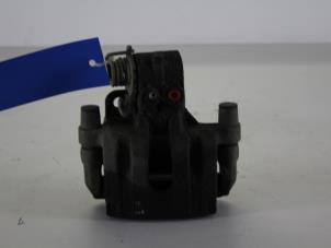 Usados Pinzas de freno izquierda detrás Ford Transit Connect 1.8 TDCi 90 Precio de solicitud ofrecido por Gebr Opdam B.V.