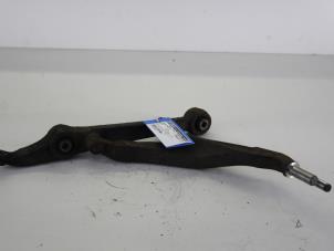 Gebrauchte Querlenker unten links vorne Rover 45 1.8 16V Preis € 25,00 Margenregelung angeboten von Gebr Opdam B.V.