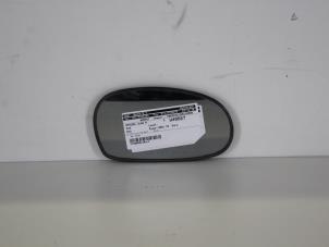 Used Mirror glass, right Kia Rio (DC12) 1.3 RS,LS Price on request offered by Gebr Opdam B.V.